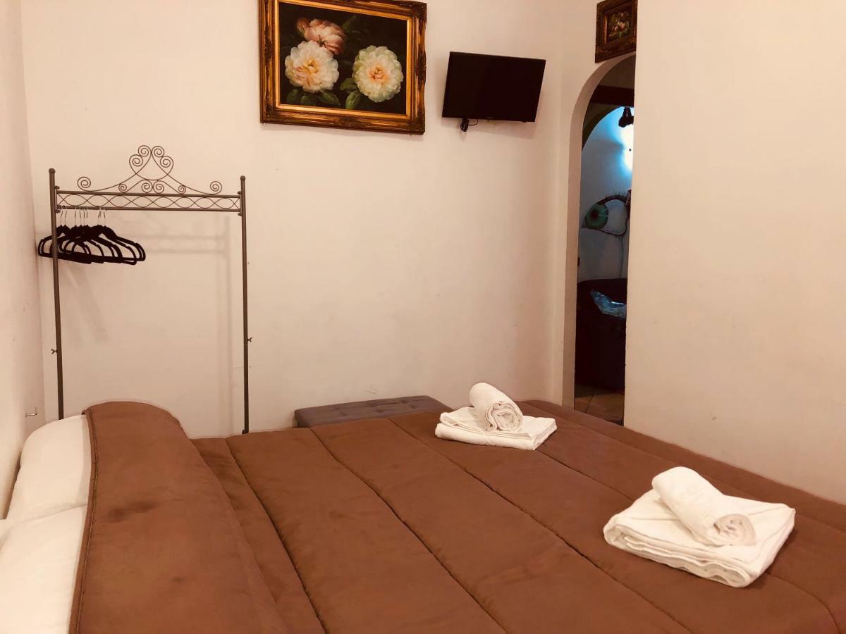 Pensión Parisa